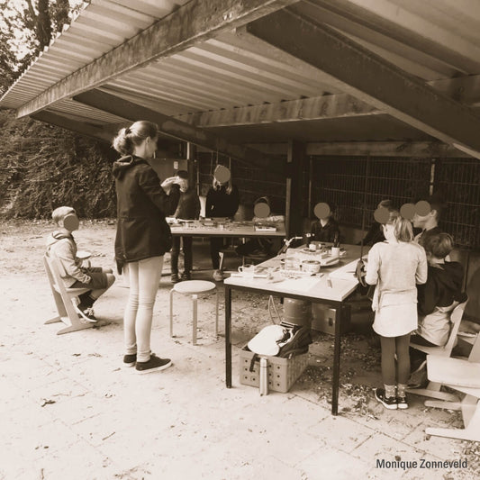 Demonstratie edelsmeden basisschool